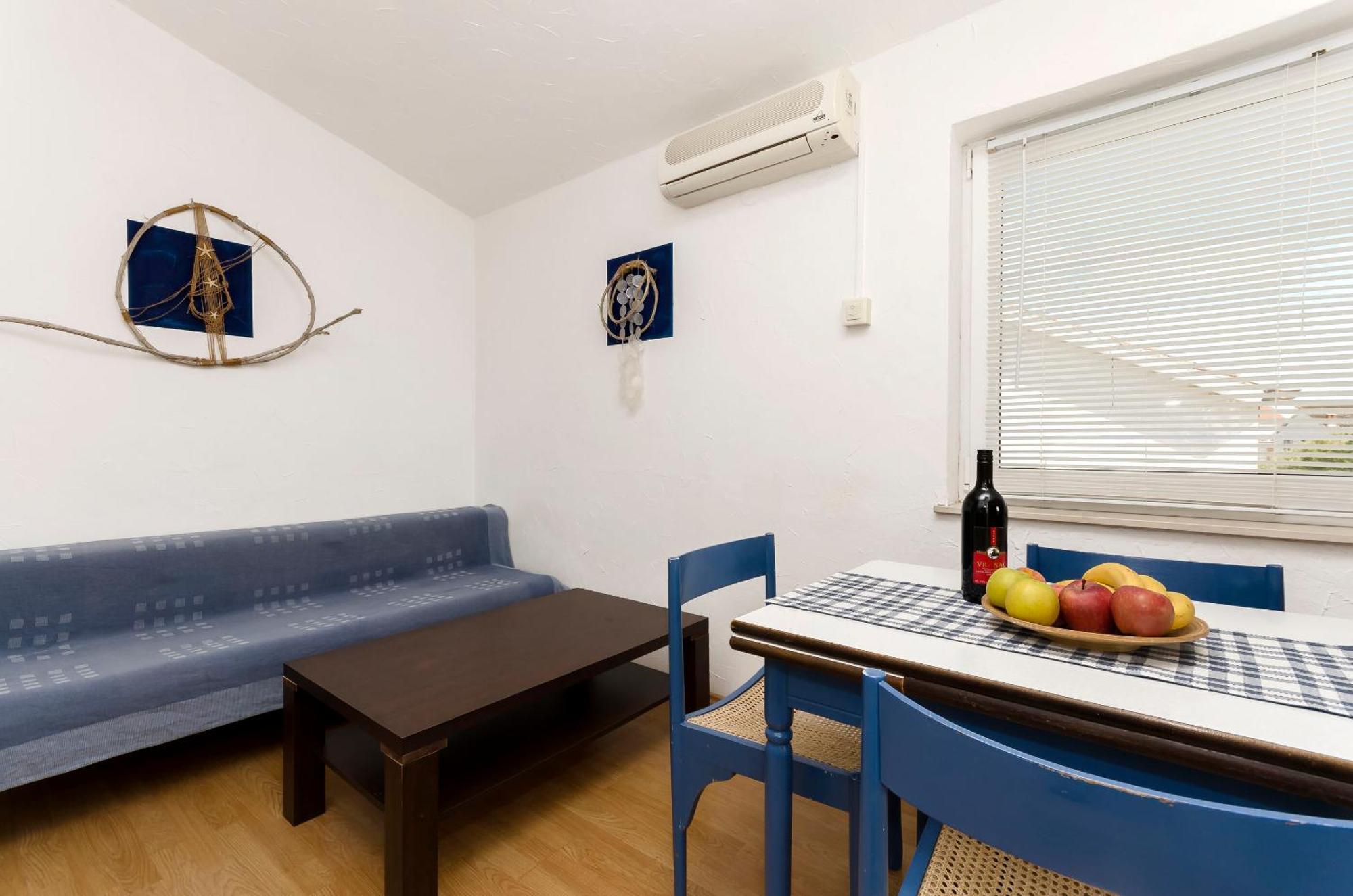 Apartments And Rooms Mladen 沃迪切 外观 照片