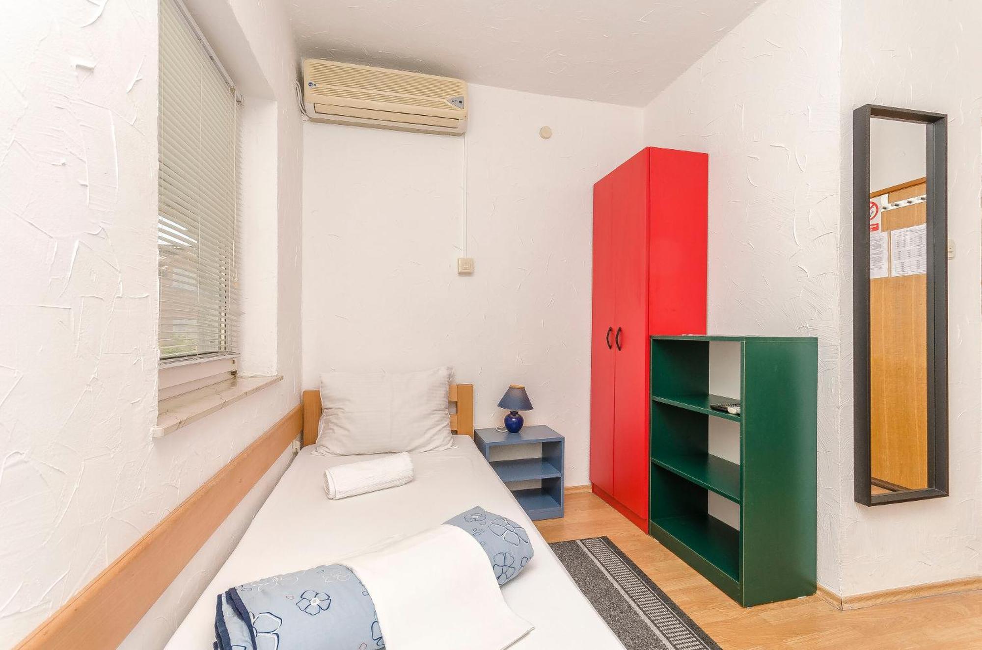 Apartments And Rooms Mladen 沃迪切 外观 照片
